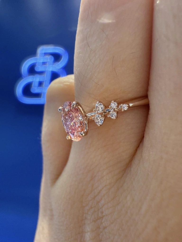 Baby Breath Regal Tulip Ring