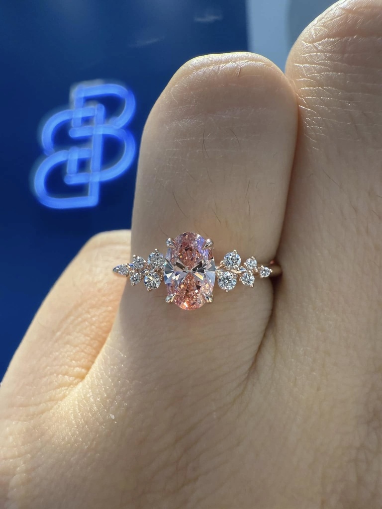 Baby Breath Regal Tulip Oval Fancy Vivid Pink Lab-Grown Diamond Ring