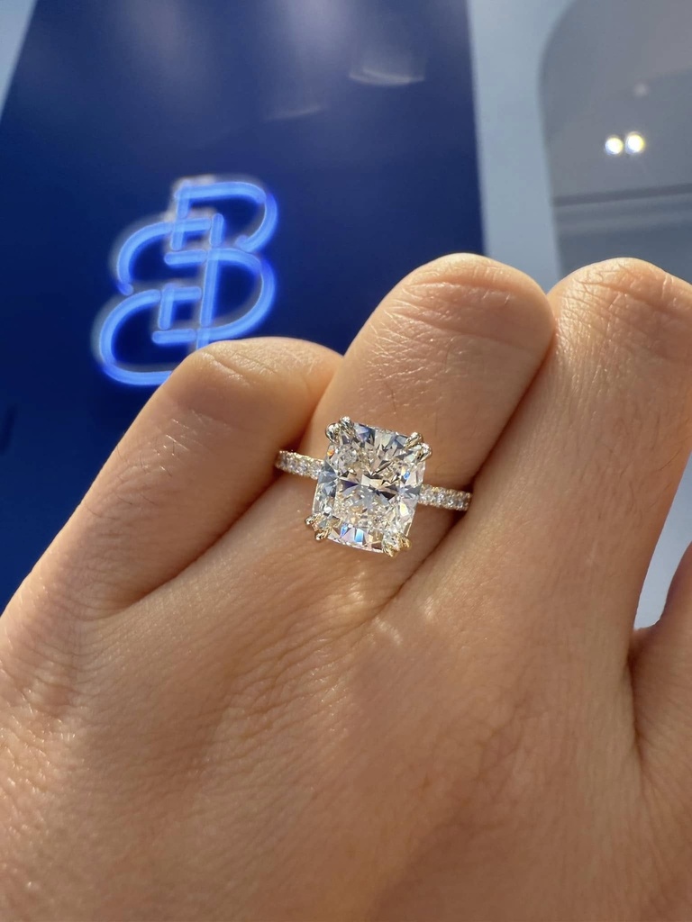 Regal Tulip Cascade Pave Ring