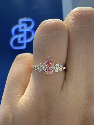 [RTBBRB3PEAR-R1] Baby Breath Regal Tulip Fancy Vivid Pink Lab-Grown Diamond Ring